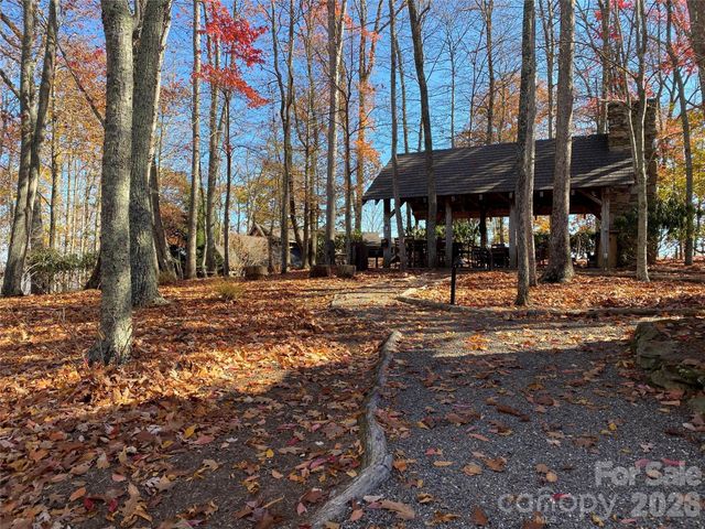 220 Stoney Falls Loop 1 B2, Burnsville, NC 28714
