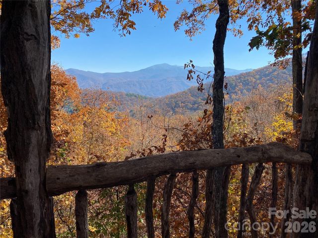 220 Stoney Falls Loop 1 B2, Burnsville, NC 28714
