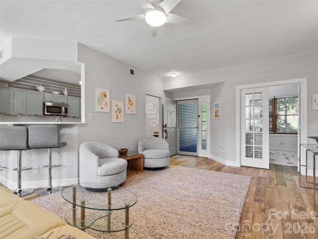 220 Stoney Falls Loop 1 B2, Burnsville, NC 28714