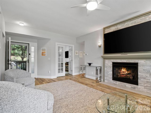 220 Stoney Falls Loop 1 B2, Burnsville, NC 28714