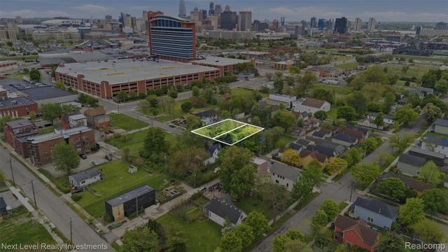 1547 Elm Street, Detroit, MI 48216