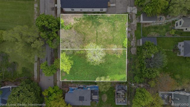 1547 Elm Street, Detroit, MI 48216