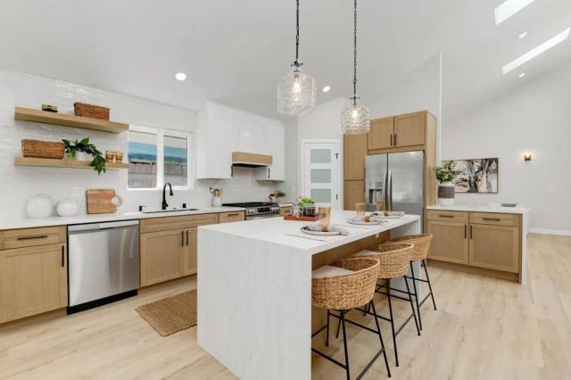 10966 Red Rock Dr, San Diego, CA 92131