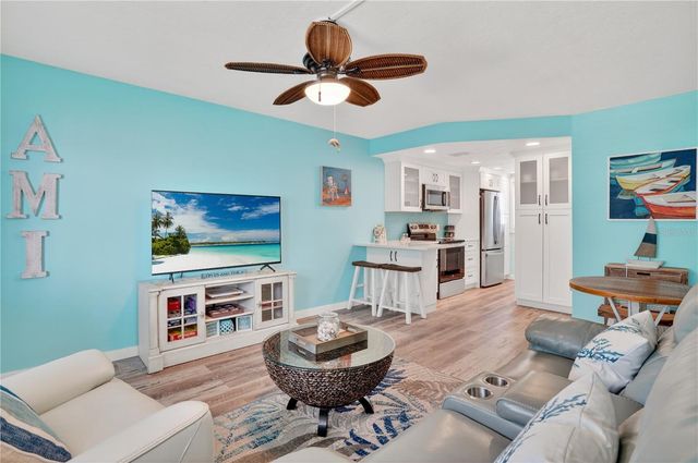 117 7TH STREET N 2, Bradenton Beach, FL 34217
