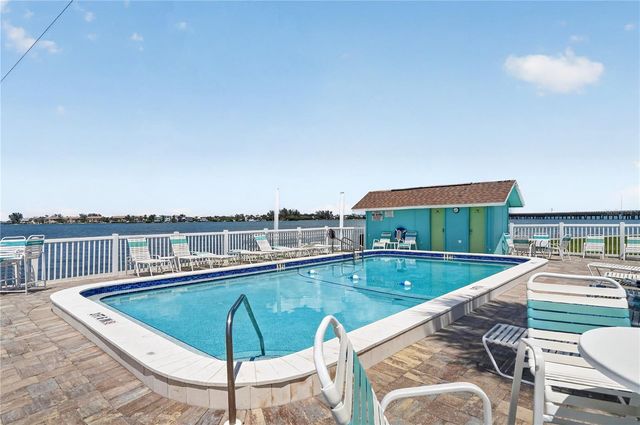 117 7TH STREET N 2, Bradenton Beach, FL 34217