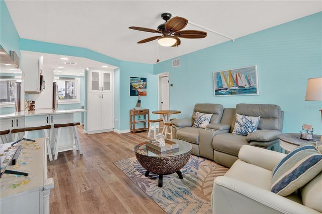 117 7TH STREET N 2, Bradenton Beach, FL 34217