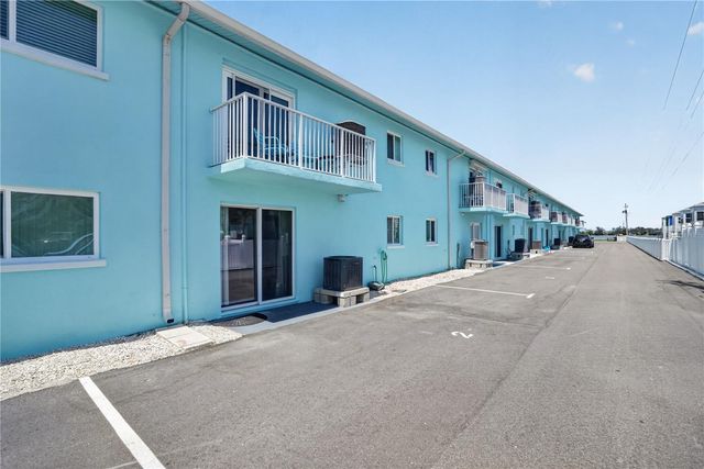 117 7TH STREET N 2, Bradenton Beach, FL 34217