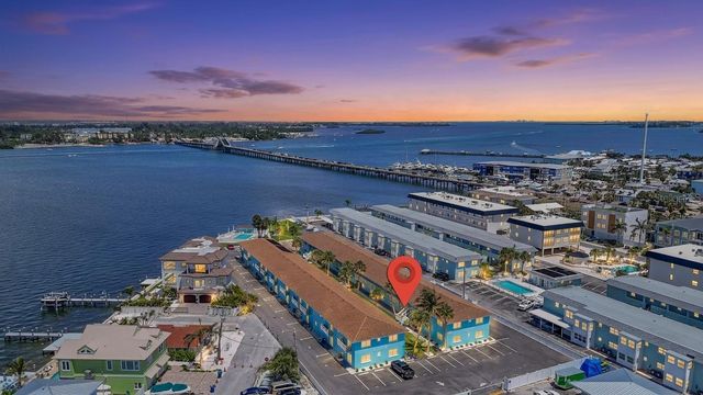 117 7TH STREET N 2, Bradenton Beach, FL 34217