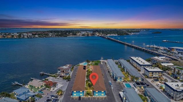 117 7TH STREET N 2, Bradenton Beach, FL 34217