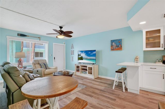 117 7TH STREET N 2, Bradenton Beach, FL 34217