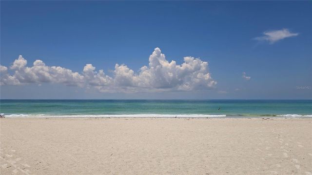 117 7TH STREET N 2, Bradenton Beach, FL 34217