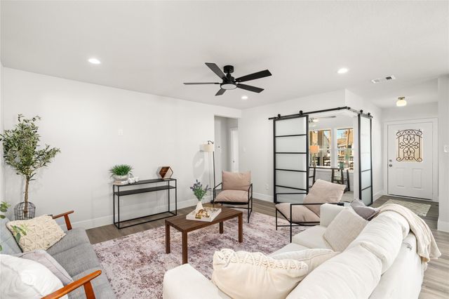 5420 Pease Street, Houston, TX 77023