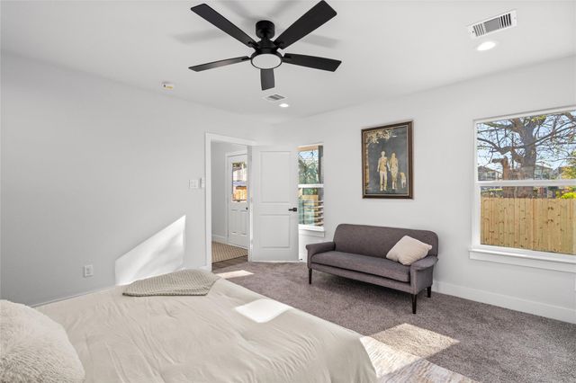 5420 Pease Street, Houston, TX 77023