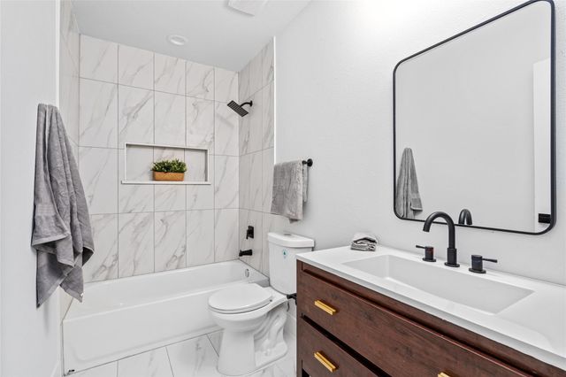 5420 Pease Street, Houston, TX 77023