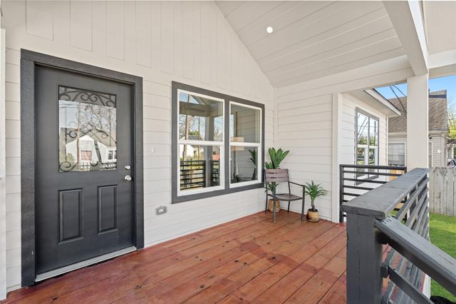 5420 Pease Street, Houston, TX 77023