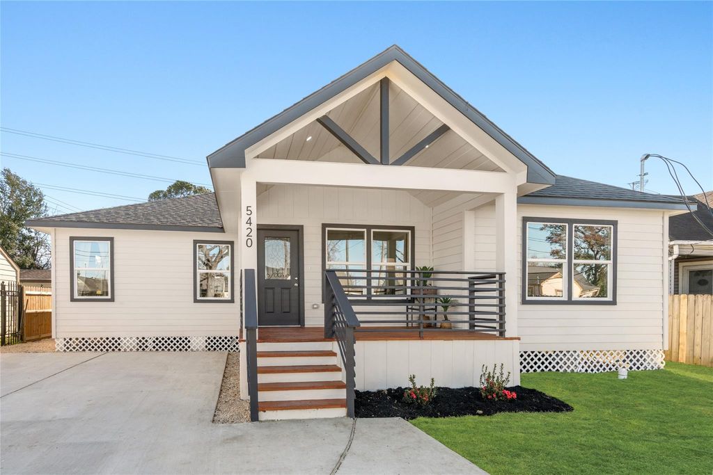 5420 Pease Street, Houston, TX 77023