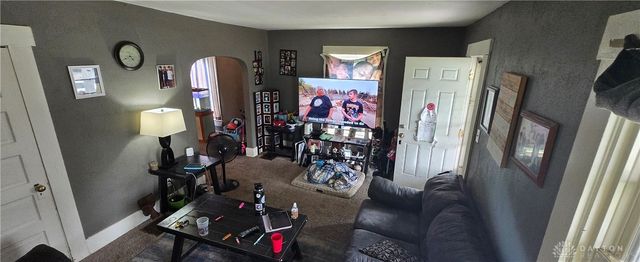 910 Pine Street, Springfield, OH 45505