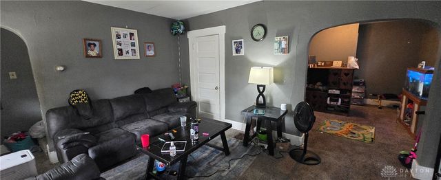 910 Pine Street, Springfield, OH 45505