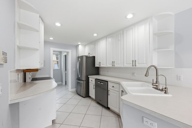 2122 Tigris Drive, West Palm Beach, FL 33411