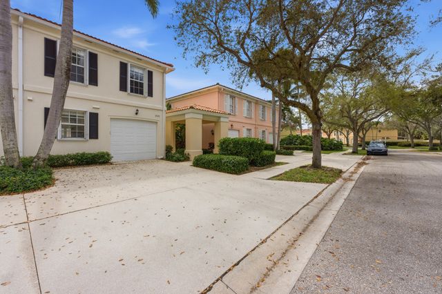 2122 Tigris Drive, West Palm Beach, FL 33411