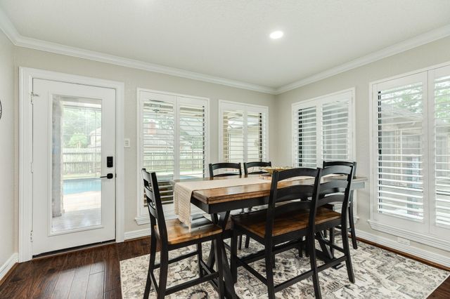 114 Strawberry Drive, Lake Jackson, TX 77566
