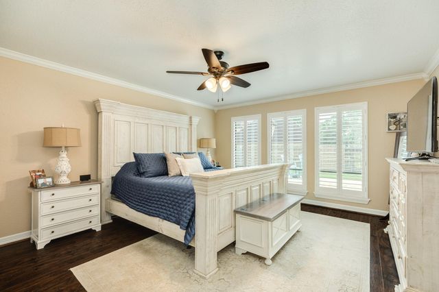 114 Strawberry Drive, Lake Jackson, TX 77566