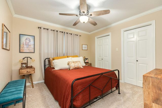114 Strawberry Drive, Lake Jackson, TX 77566