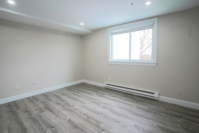 55 Presidential Dr 2, Quincy, MA 02169