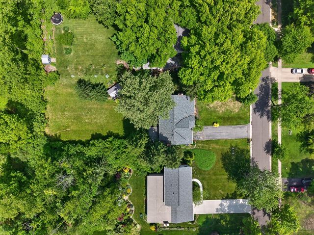 355 Circlewood Lane, Wyoming, OH 45215