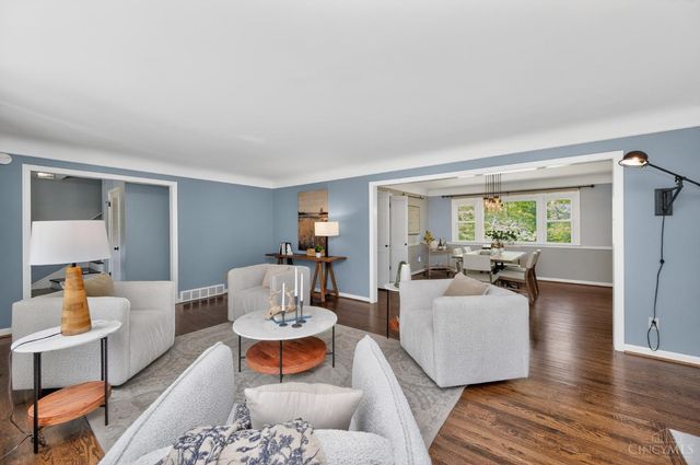 355 Circlewood Lane, Wyoming, OH 45215