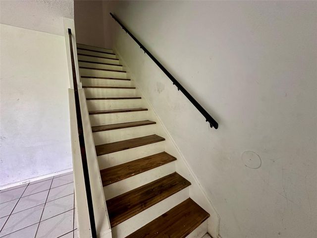 13517 Castilian Drive 1, Houston, TX 77015