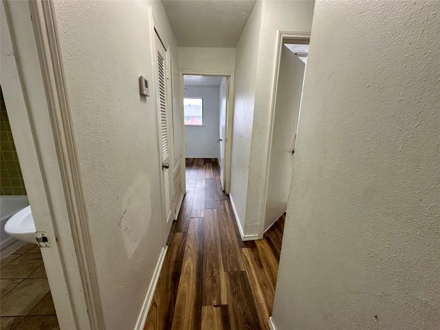 13517 Castilian Drive 1, Houston, TX 77015