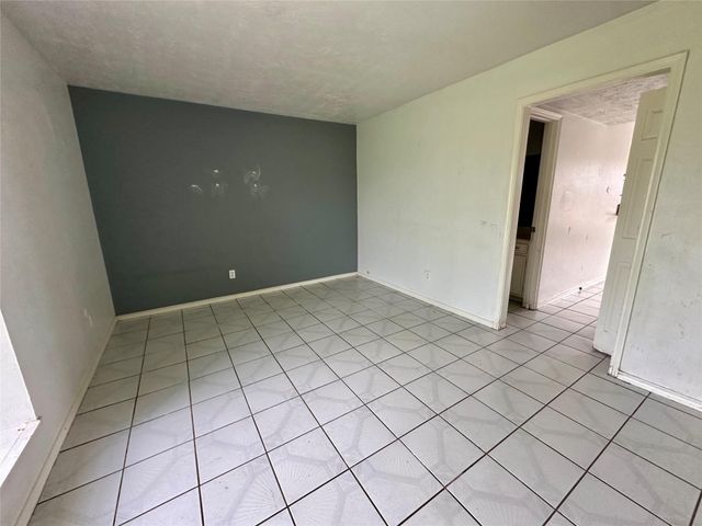 13517 Castilian Drive 1, Houston, TX 77015