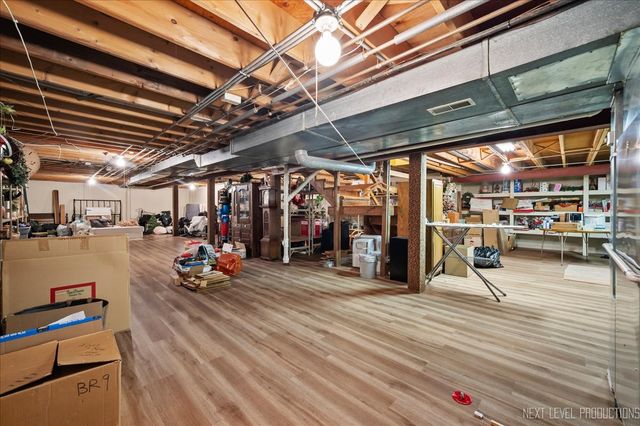 730 Persimmon Drive, St. Charles, IL 60174