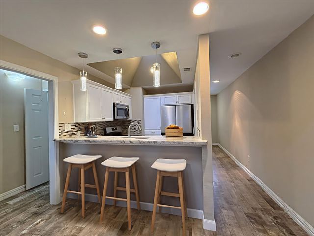 9461 Timberleaf Drive, Dallas, TX 75243