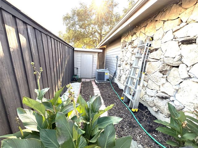 9461 Timberleaf Drive, Dallas, TX 75243