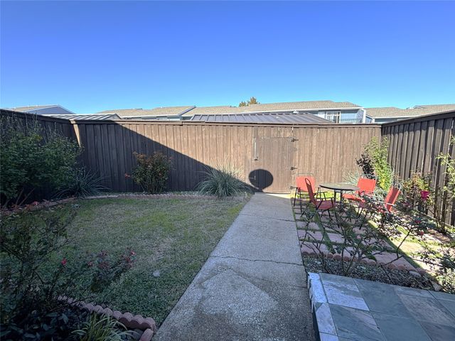 9461 Timberleaf Drive, Dallas, TX 75243