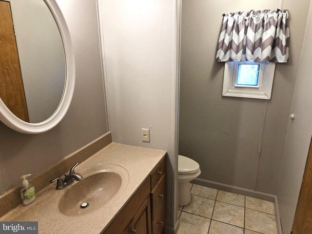 3 MEADOW RUN PL, Harrisburg, PA 17112