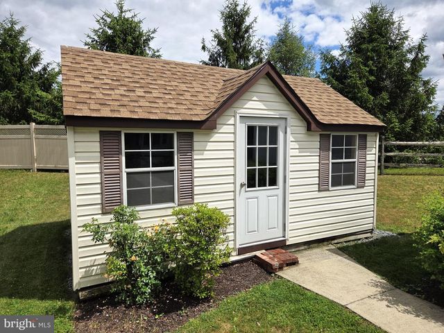 3 MEADOW RUN PL, Harrisburg, PA 17112