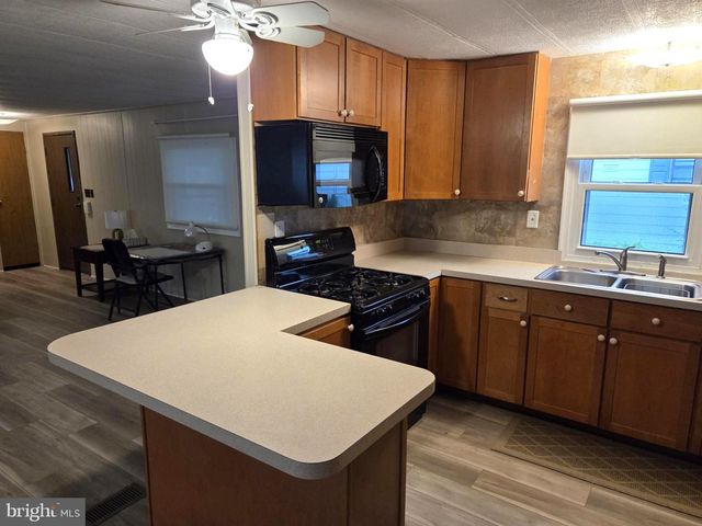 3 MEADOW RUN PL, Harrisburg, PA 17112