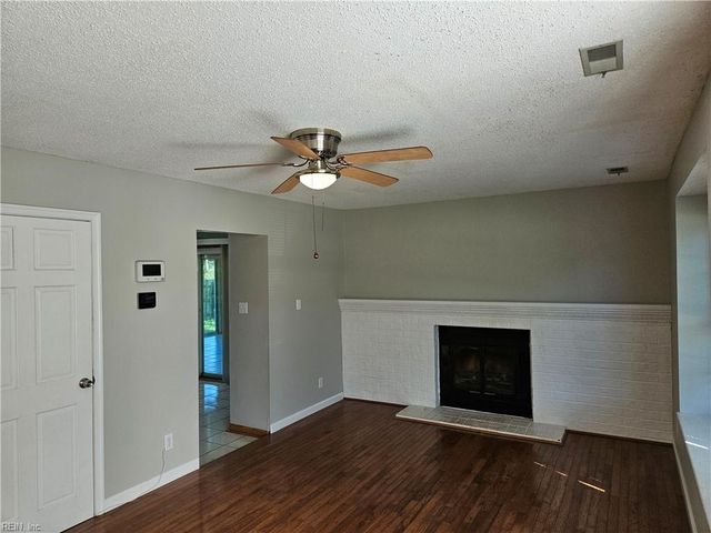 900 Shadow Tree WAY, Virginia Beach, VA 23452