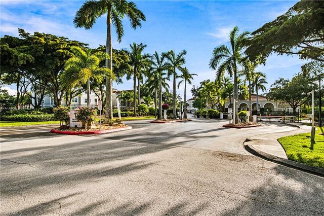 23560 Walden Center DR 207, Estero, FL 34134