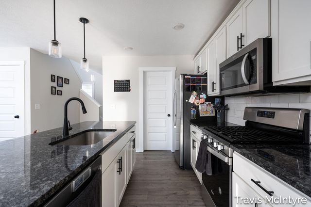 446 Windchime Drive Ne, Plainfield Twp, MI 49321