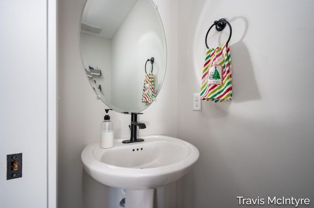 446 Windchime Drive Ne, Plainfield Twp, MI 49321