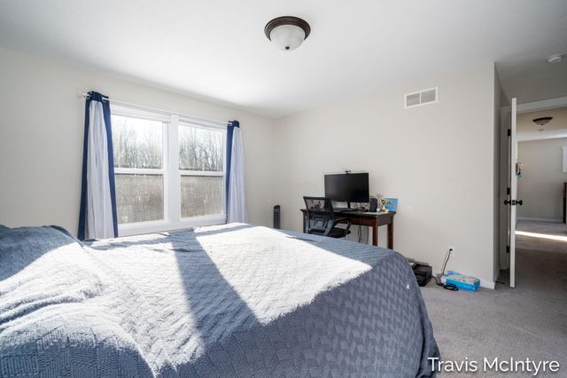 446 Windchime Drive Ne, Plainfield Twp, MI 49321