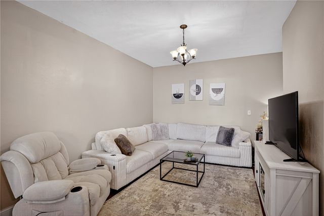 773 Hazelwood Ave, Greenfield, PA 15217