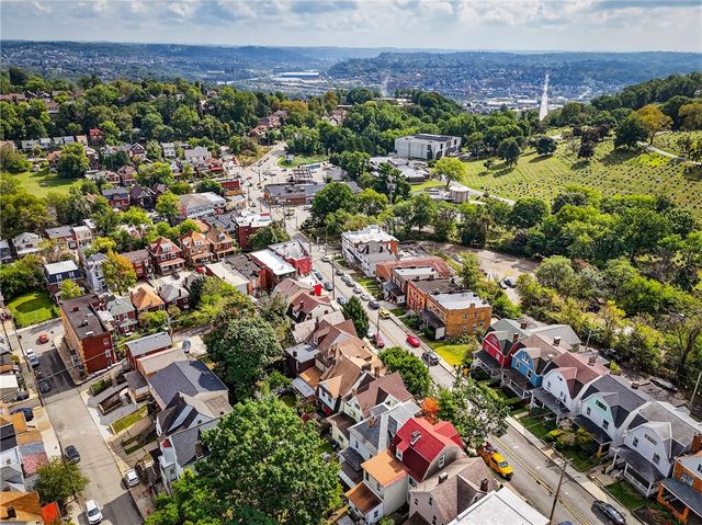 773 Hazelwood Ave, Greenfield, PA 15217