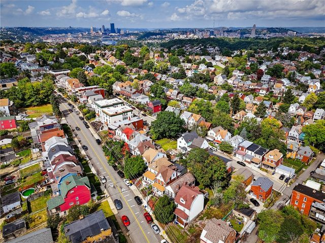 773 Hazelwood Ave, Greenfield, PA 15217