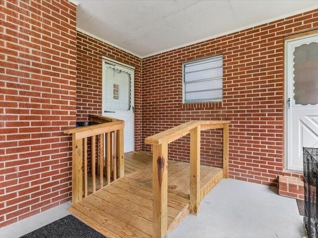 211 County Road 617, Athens, TN 37303