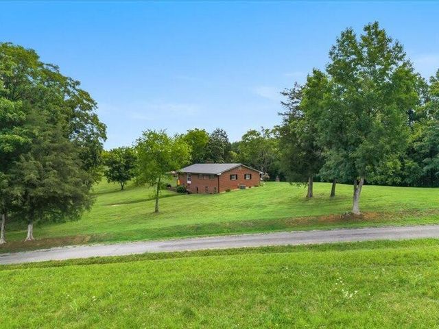 211 County Road 617, Athens, TN 37303